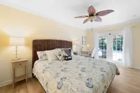 Private Resort Style Home w/ Heated Pool and Hot Tub - 5 min walk to Cocoa Beach - Private Pool