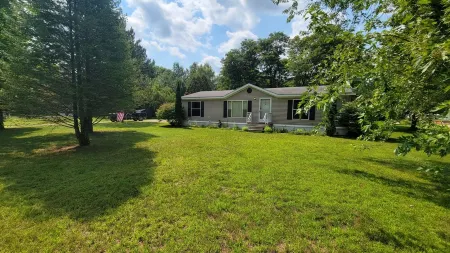 cozy vacation home with fantastic Lake access!