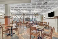 Cozy Private King Suite with Unbeatable Amenities and View in Cedar Breaks Lodge