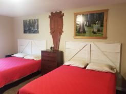 Fishermen/Outdoorsmen - Cabin near Elk Creek/Lake Erie PA, sleeps 6.