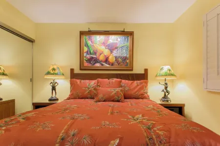 Stunning Oceanfront Condo In Prefect Location With A/C