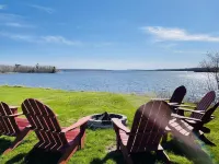 Oceanfront mid-coast Maine Getaway!