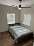 New cabin in Mountain Home 1 mile from Buzzard Roost Marina.