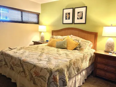 🤙 APRIL+May SPECIAL🏝️ at the architecturally distinctive LIVE ALOHA SUITE