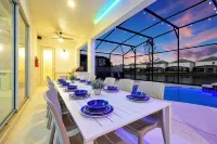 Spacious Bowling Villa,  Lake Views, 14 Bdr/14bath, close to Disney, Sleeps 38