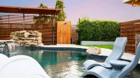 Dreamy Luxe Pool Retreat - 3BR in Urban Campbell