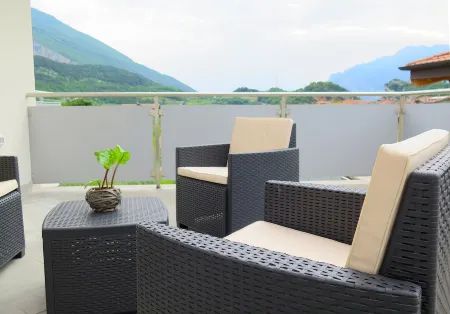 PENTHOUSE WITH TERRACE