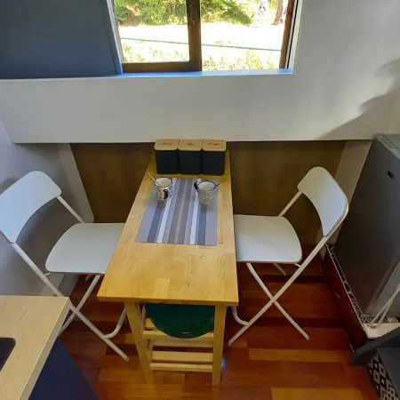 Independent apartment on barge with terrace near the city center