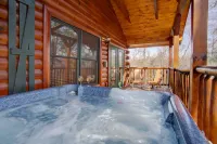 Luxurious, Romantic, Cozy Cabin/Great Reviews/Close to Town/Clean/Hot tub! - Romantic