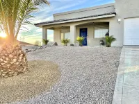 Private Villa & Enclosed Hot Tub Room • Boat & RV Parking • Near Lake & Bridge Hotel a 