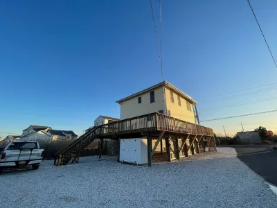 BEAUTY BY THE BAY. Perfect for a family to get away and enjoy LBI. Hotels near Long Beach Island Library