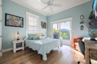 Relax in Style, Fmb Mid-Island Home w/ Spa & Pool Estero Island 주변 호텔