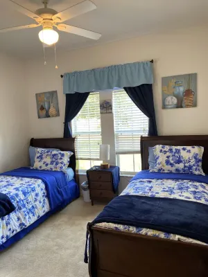 Cheerful pool home, 30 min from Disney World 섹스턴 공원 주변 호텔