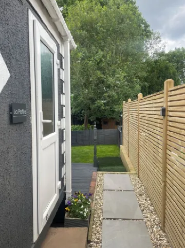 Private Tranquil One Bedroom Lodge With Parking and Outdoor Space. Pet Friendly!