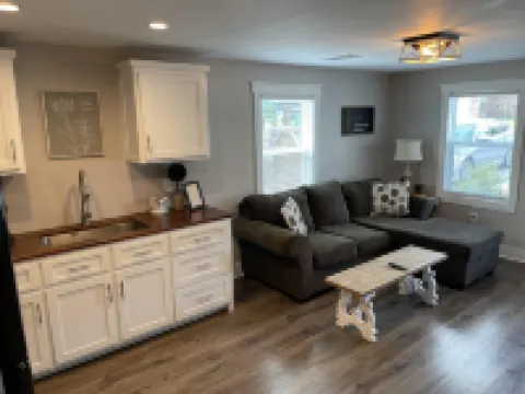 Karine's Cottage Beautiful Cottage w/ Boat Parking イウカのホテル