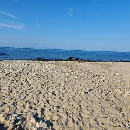 Ocean View Beach house steps from the ocean, minutes away from downtown Plymouth