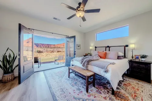 Kanab Getaway Red Mesa Ranch, Near Zion, Stunning Red Rock & Starry Night Views!