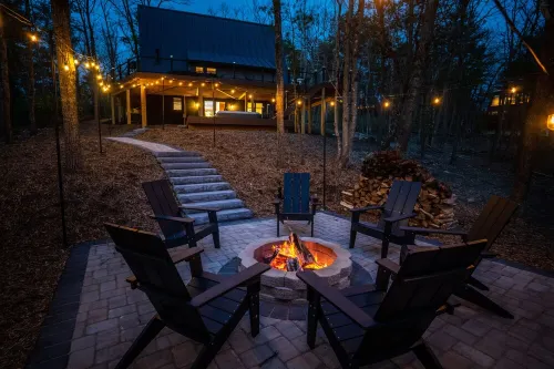 1 mile to Bryce Resort l 4 BR l Hot Tub l Fire Pit l Game Room