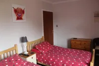 Sleeps 6: Large 4 Bedroom, 4 Bathroom House in Central Portree - 4つ星