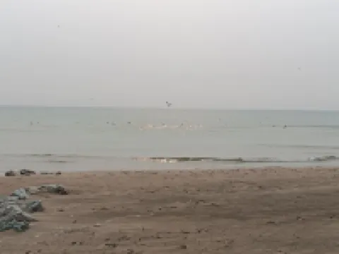 Beach House on the shores of Lake Michigan Near downtown Sheboygan