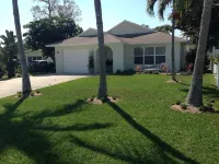 Vanderbilt Beach Vacation Home - LARGE PRIVATE POOL w/ fully fenced in backyard