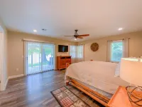 Ultimate Riverfront Stay Huge Dock + Prime Fishing Access