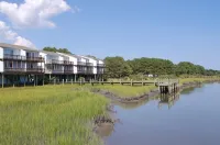 The View-Waterfront, Views of Assateague & Lighthouse, Shared Crabbing Pier Hotel in zona Captain Timothy Hill House