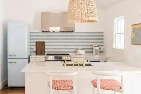 A True Old Town Experience Отели в г. Марблхед