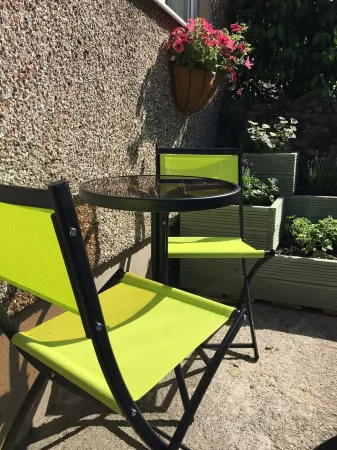 Modern 2 Bedroom Apartment in Menai Bridge great to explore Anglesey & Snowdonia Отели в г. Менай Бридж