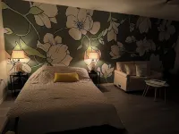 The Sanford Foodie Guest House