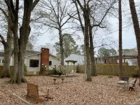 The Callaway Cottage- HOME AWAY FROM HOME! Hotels near Tupelo Regional Airport