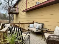 Relaxing 4-BR, Great View, near Beaver Lake and Leatherwood Trails Отели рядом с достопримечательностью «Магнетик Спринг»