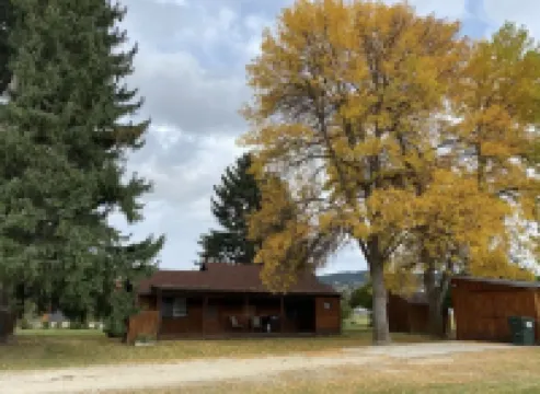 Camas Creek Cabin