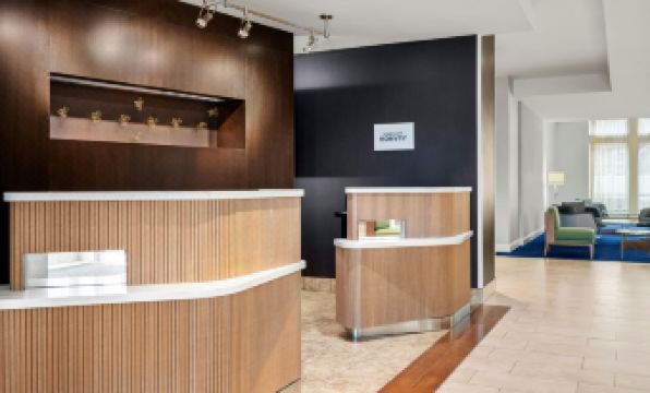 Courtyard Evansville East