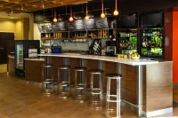 Courtyard Lexington Keeneland/Airport - bar