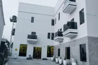 The Manor Hotel by Luckzi Hotels near Graceland Prayer Camp, Uratta, Owerri
