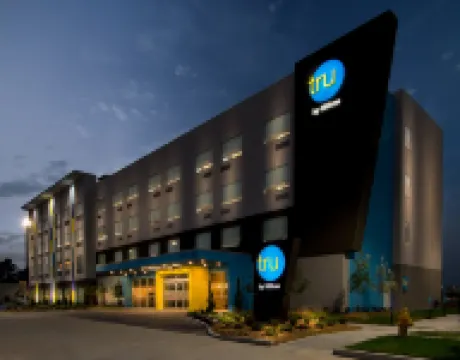 Tru by Hilton Lafayette River Ranch