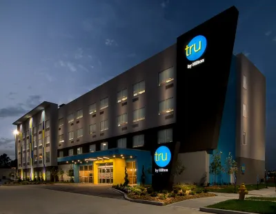 Tru by Hilton Lafayette River Ranch Hotels in 