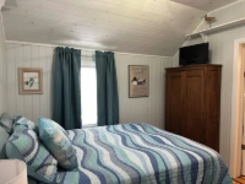 Waterfowl Watch Cottage - Chincoteague Island Quiet Area,Bikes, Spend Christmas