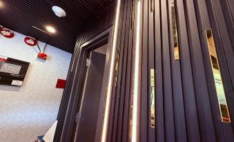 The Vine Hotel Bronx New