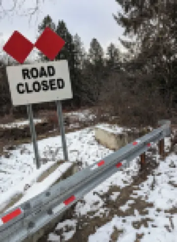 Cozy cottage by the river in Catskill Hotels in Livingston Manor
