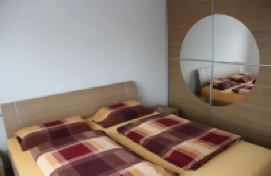 Light-filled, comfortable apartment in a quiet central location - close to the beach