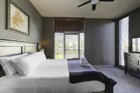 2 bedroom / 2.5 bath Memphis Condo - Prime Downtown Location! Newly Renovated