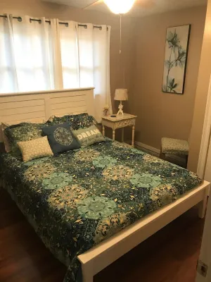 D & D's  Place - All Season Beauty Quiet or Adventure, it's Here!