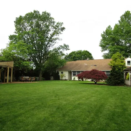 4BR Home w/ Country Setting & Farmland Views (Lancaster, PA, USA)