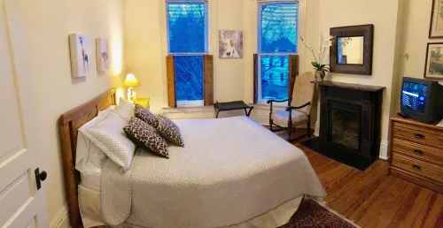 Lafferty House-Walk to Uofk, Woodland Pk, Dn Town, Near Bourbon Trl, Horse Farms