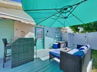 Charming, Family Friendly Newly Renovated Duplex on Holmes Beach.