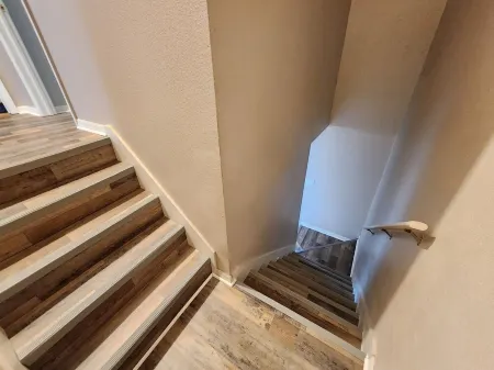 Bright Gated TH- Wiregrass Shops