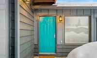 The Alaskan Book Nook [13]
