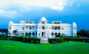 Umaid Farm Resort- A Legancy Vintage Stay in Jaipur